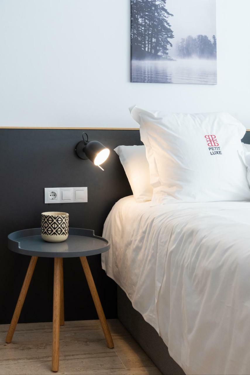 Appartement Petit Luxe Ègara à Terrassa Extérieur photo