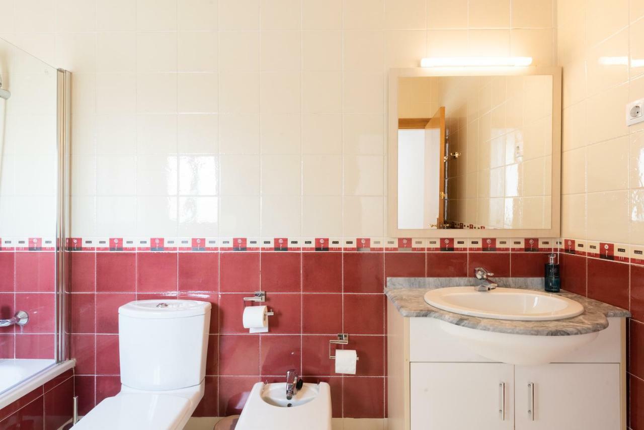 Appartement Petit Luxe Ègara à Terrassa Extérieur photo