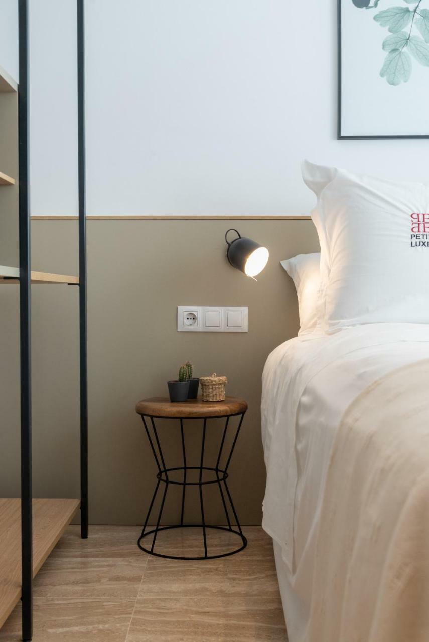 Appartement Petit Luxe Ègara à Terrassa Extérieur photo